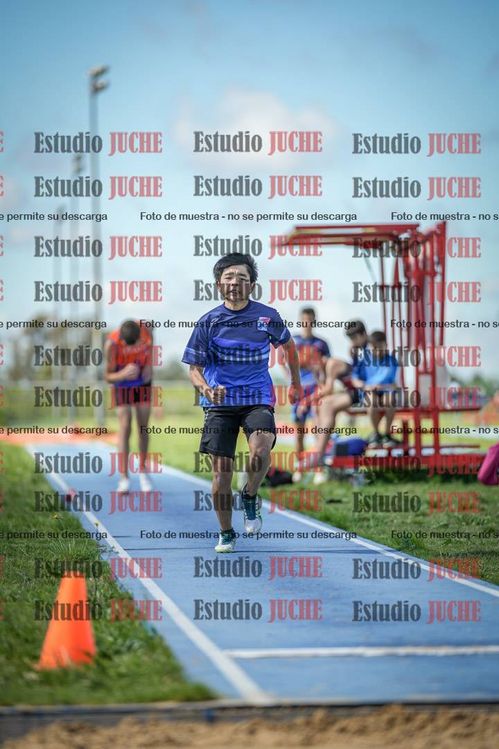 Fotos del salto en largo de varones - U14