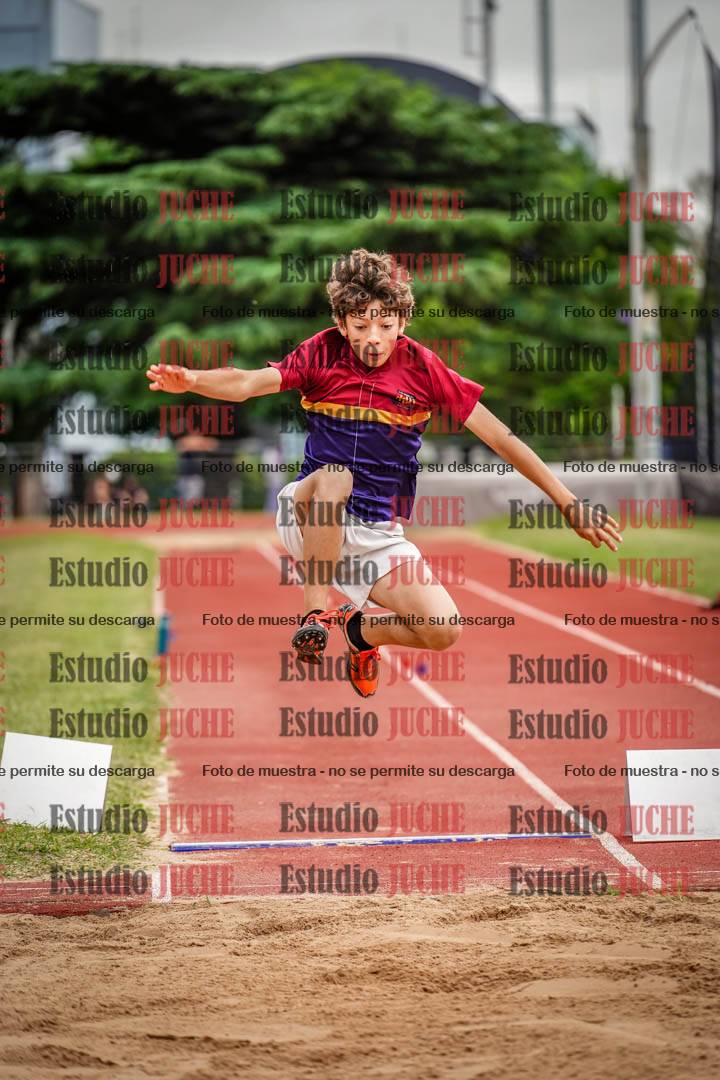 Fotos del salto en largo de varones - U14
