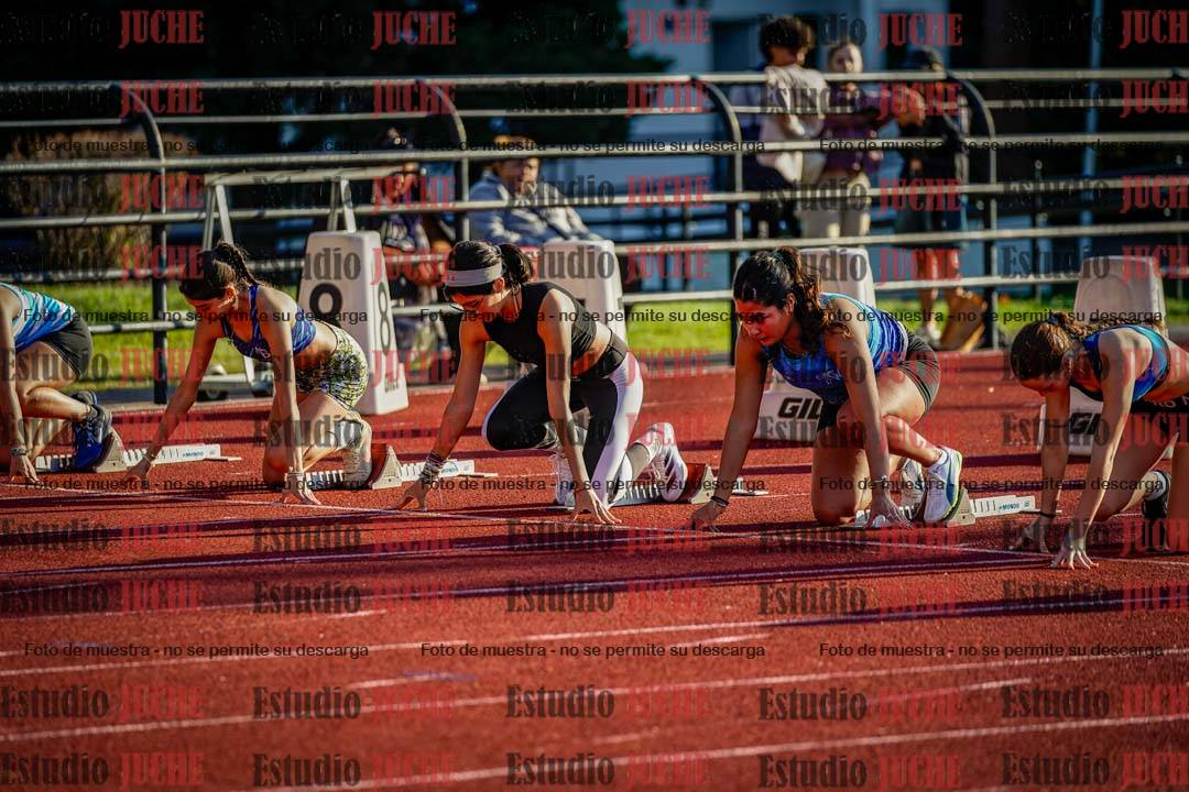Fotos de los 100 m con vallas de mujeres