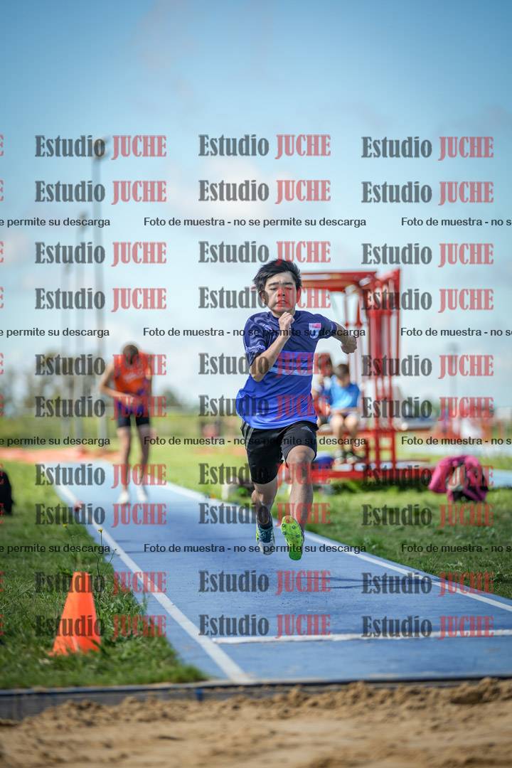 Fotos del salto en largo de varones - U14