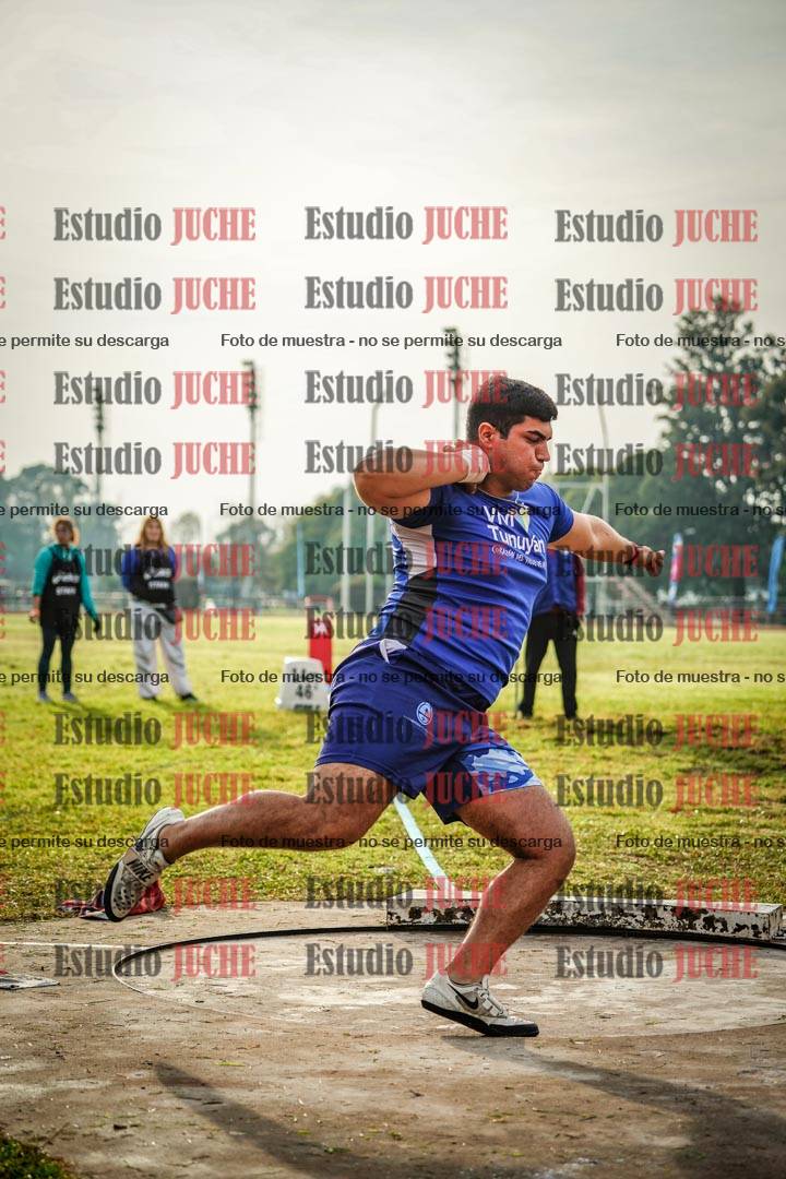 Fotos del lanzamiento de bala de varones