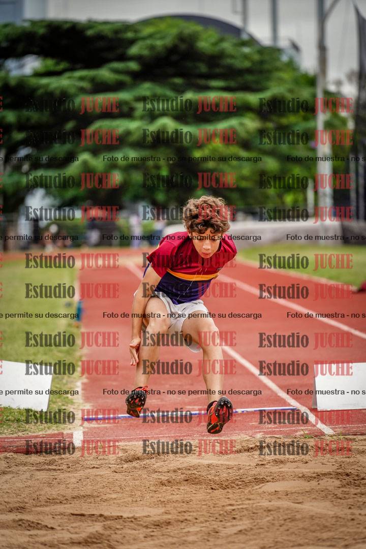 Fotos del salto en largo de varones - U14