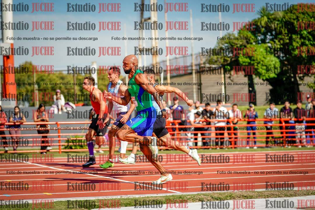 Fotos de los 100 m llanos de varones - deca 1