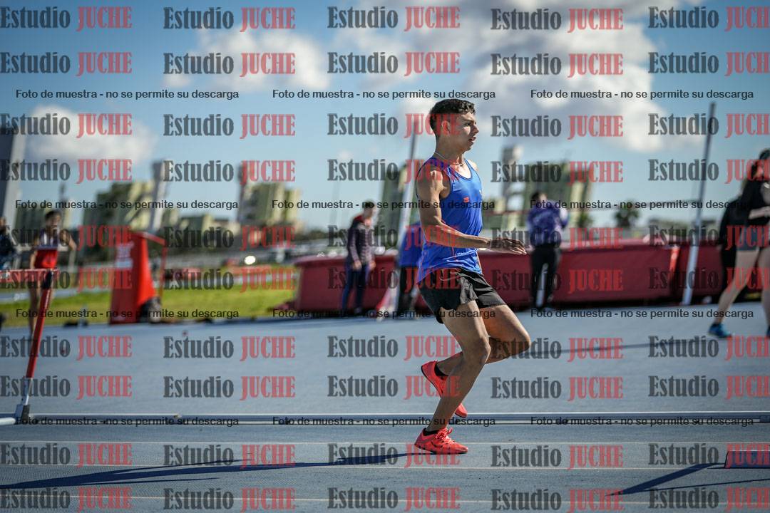 Fotos de los 400 m con vallas de varones