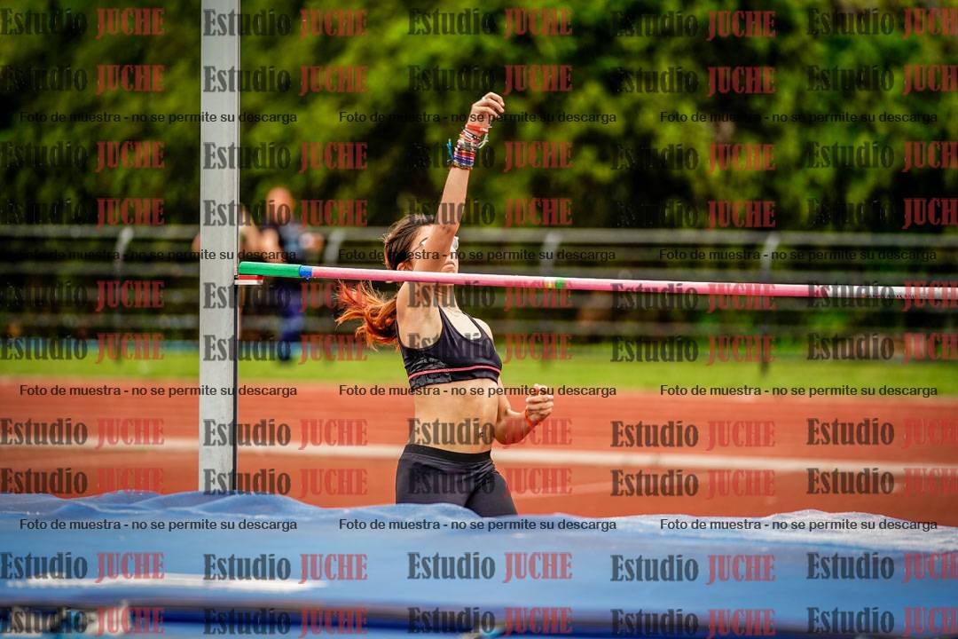 Fotos del salto en alto de mujeres
