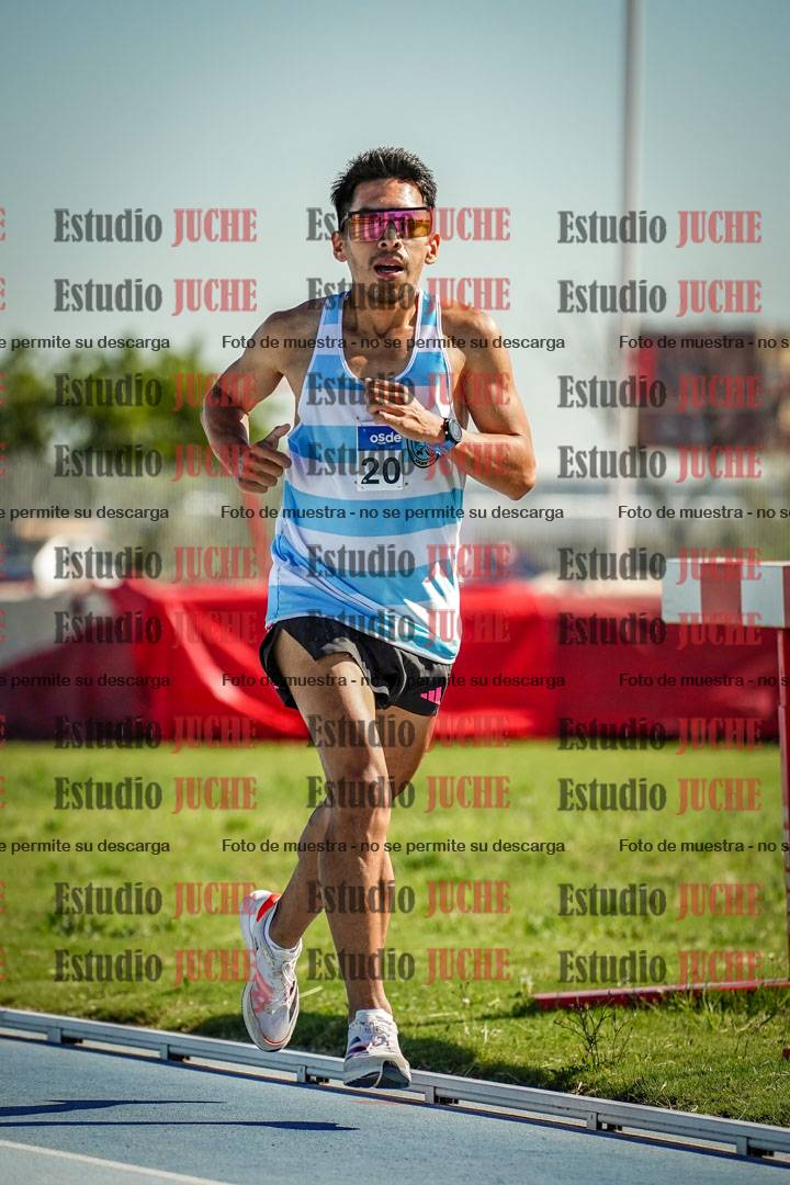 Fotos de los 5000 m de mujeres y varones - serie 1