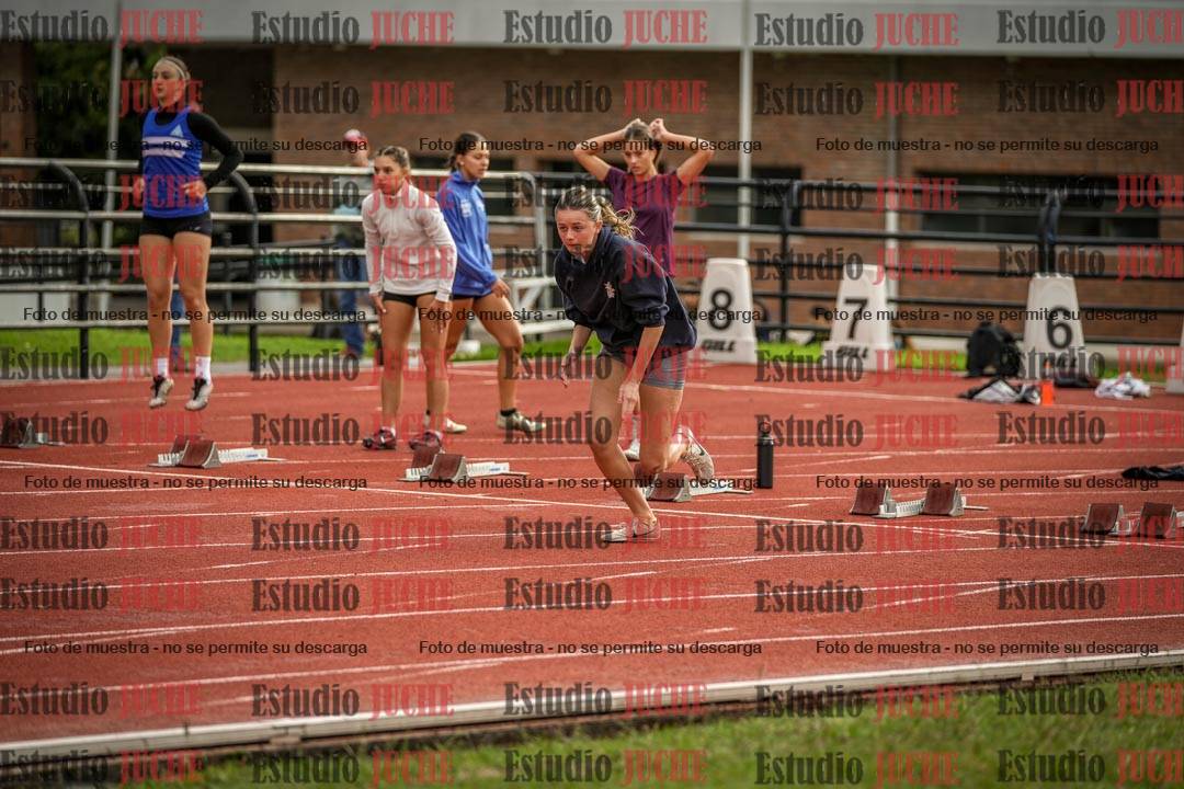 Fotos de los 100 m con vallas de mujeres