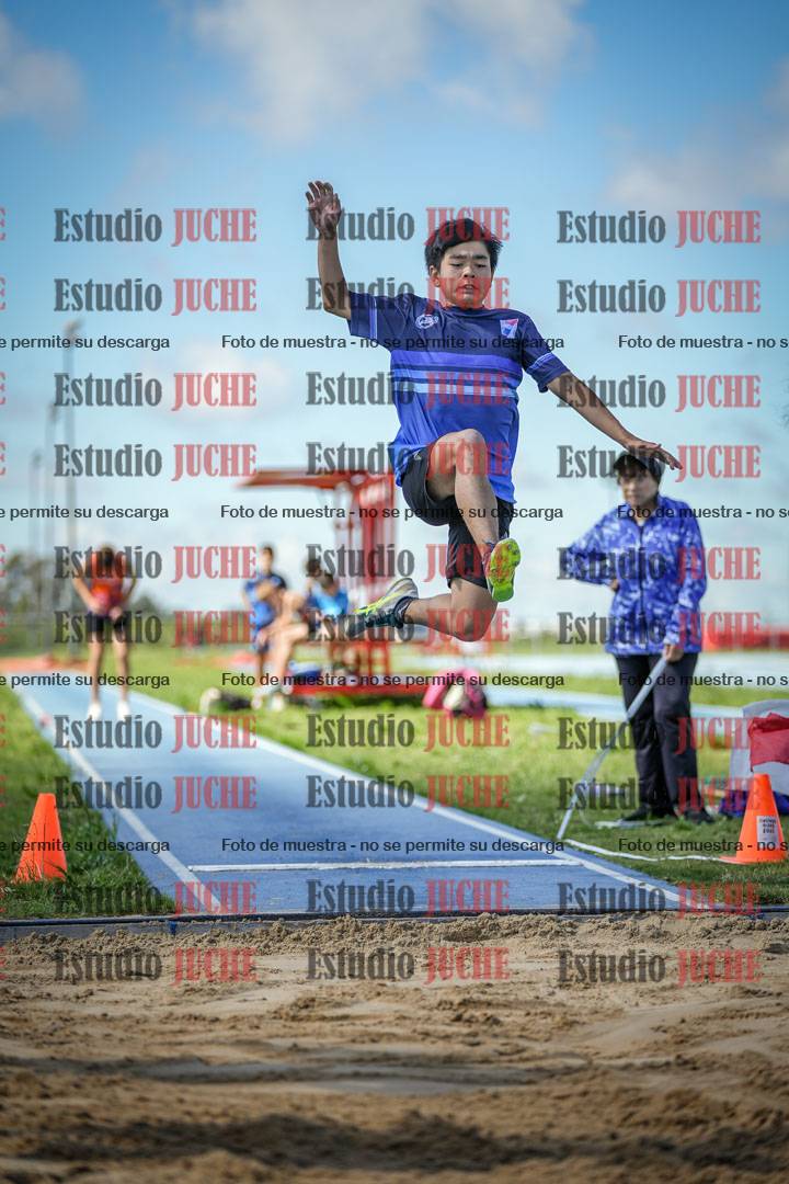 Fotos del salto en largo de varones - U14