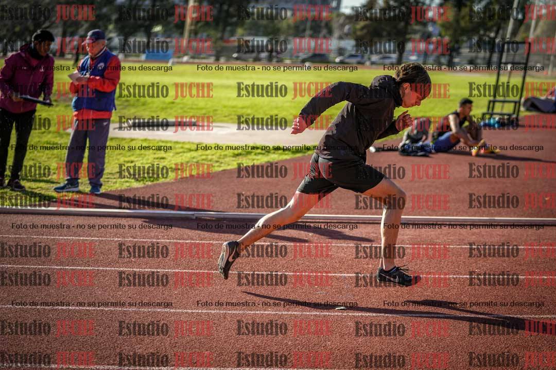Fotos de los 400 m con vallas de varones