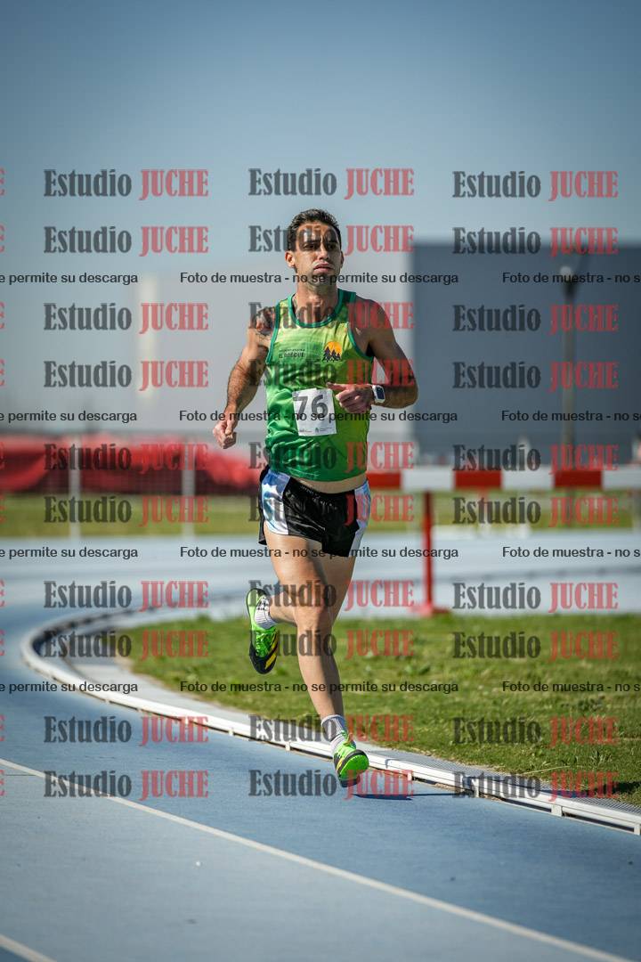 Fotos de los 5000 m de mujeres y varones - serie 1