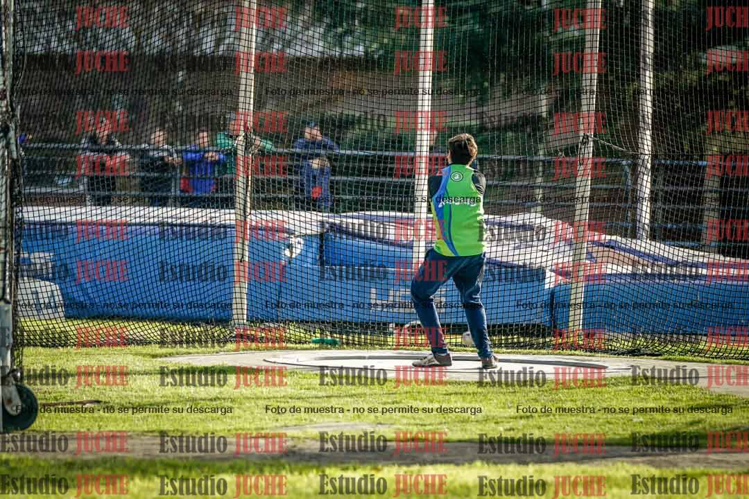 Fotos del lanzamiento de martillo de varones
