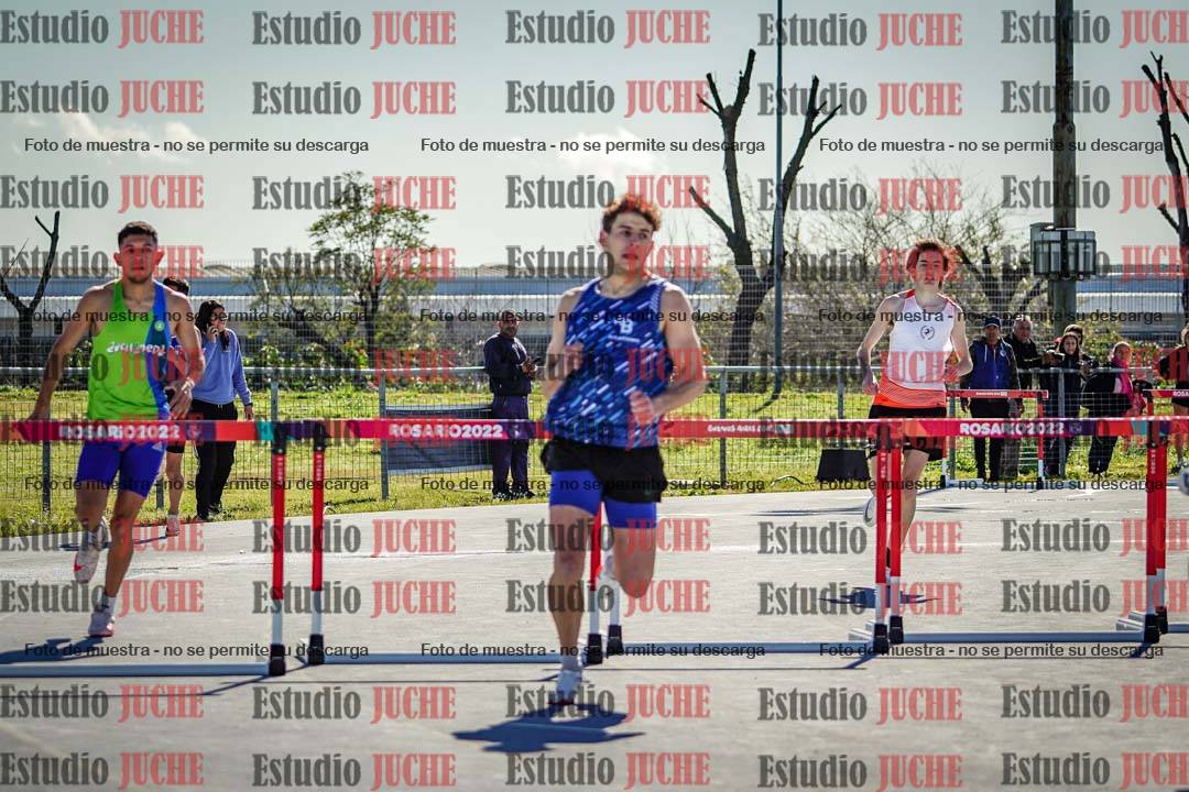 Fotos de los 400 m con vallas de varones