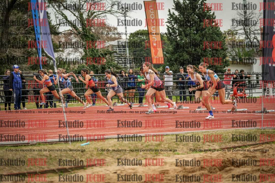 Fotos de los 100 m con vallas de mujeres