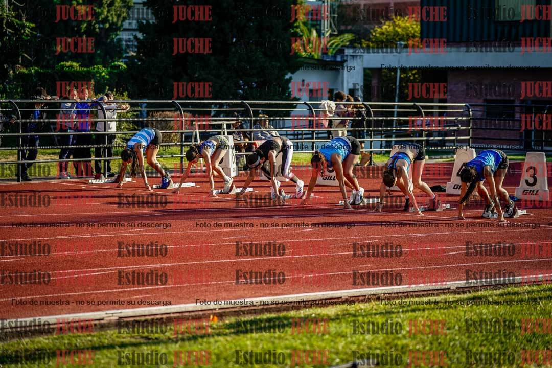 Fotos de los 100 m con vallas de mujeres