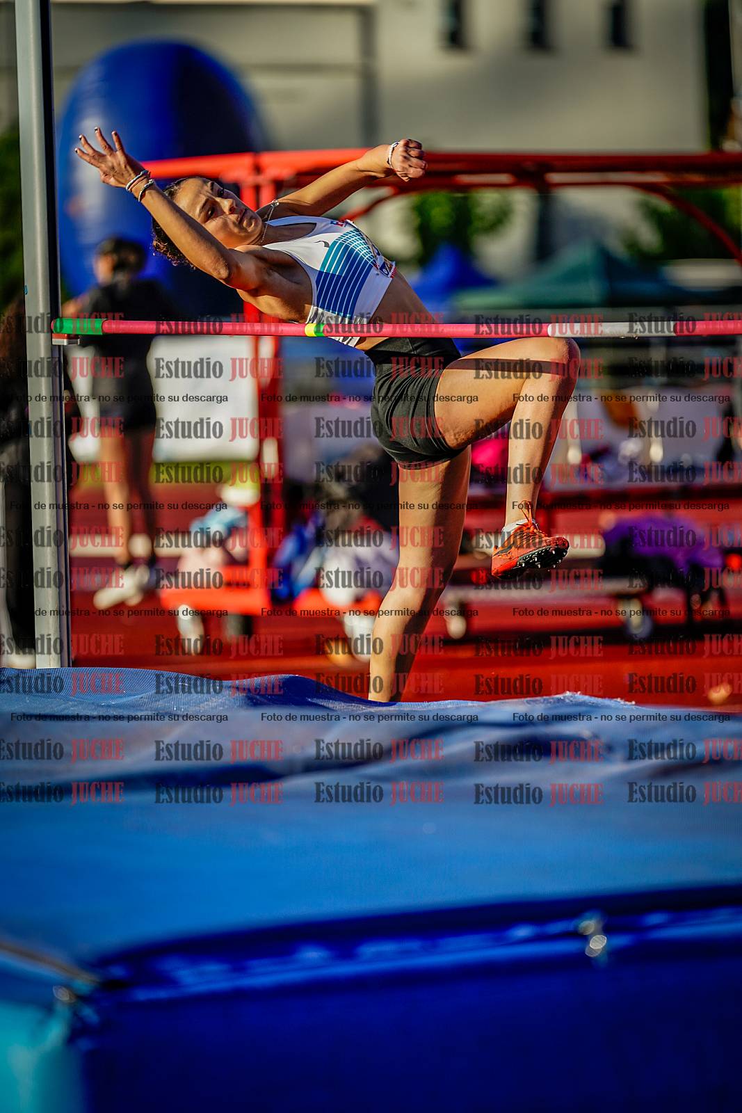 Fotos del salto en alto de mujeres