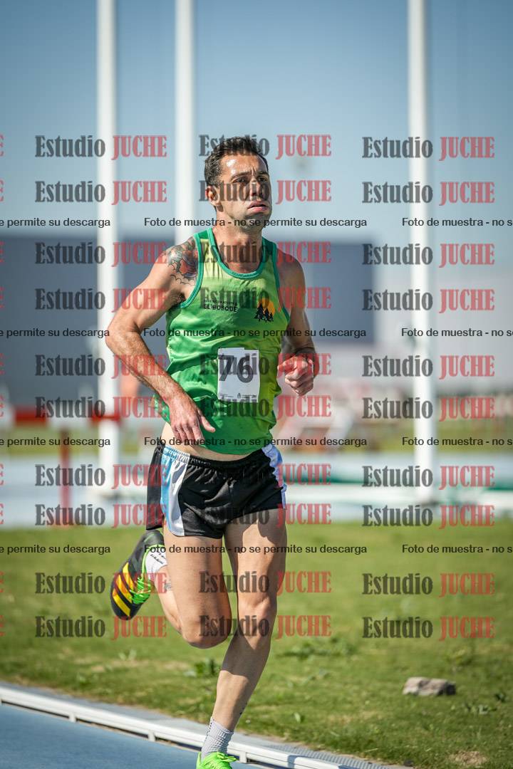 Fotos de los 5000 m de mujeres y varones - serie 1