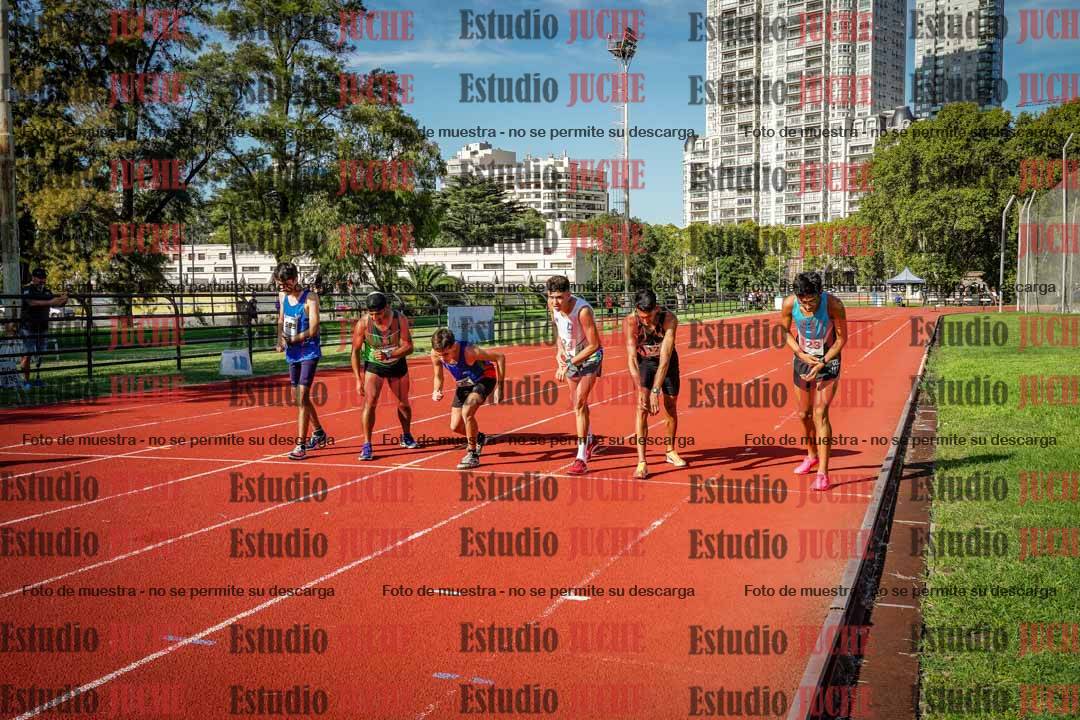 Fotos de los 3000 m con obstáculos de varones