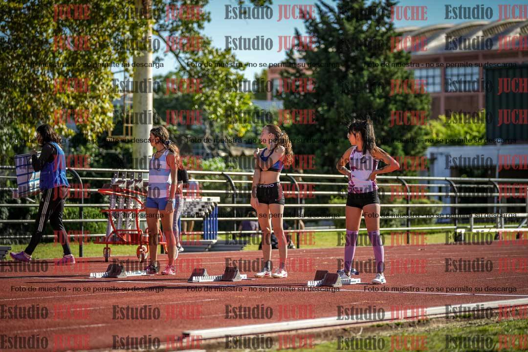 Fotos de los 80 m con vallas de mujeres