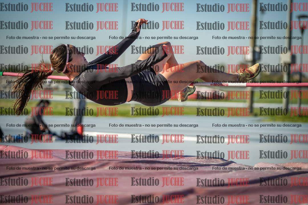 Fotos del salto en alto de mujeres - heptatlón 2