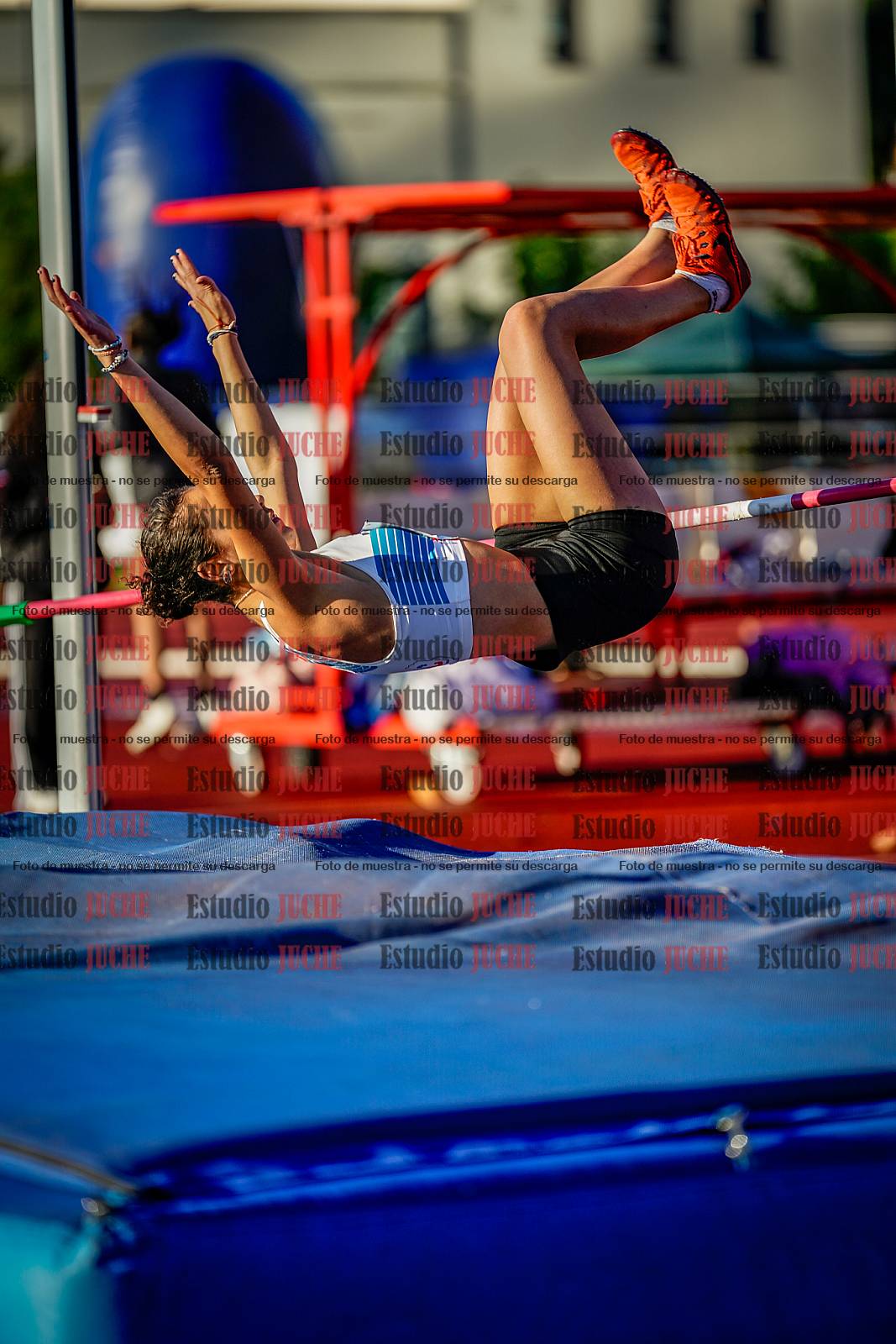 Fotos del salto en alto de mujeres