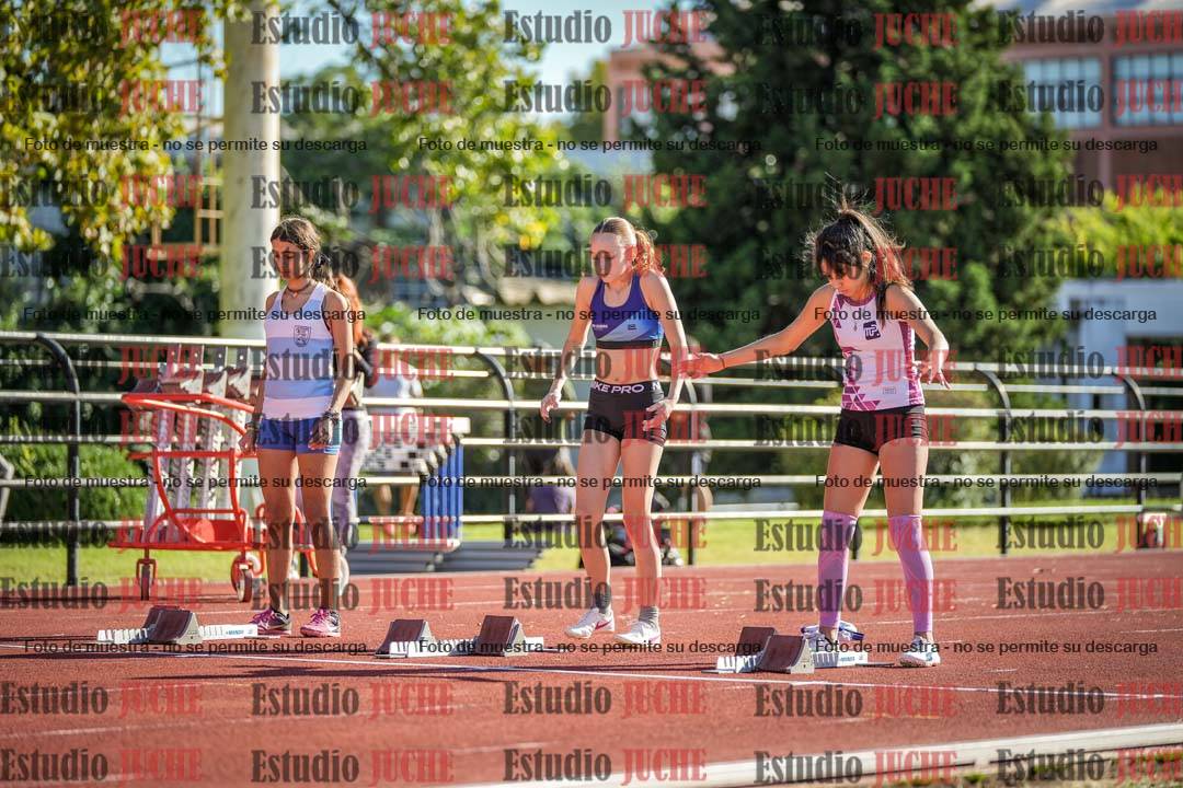Fotos de los 80 m con vallas de mujeres