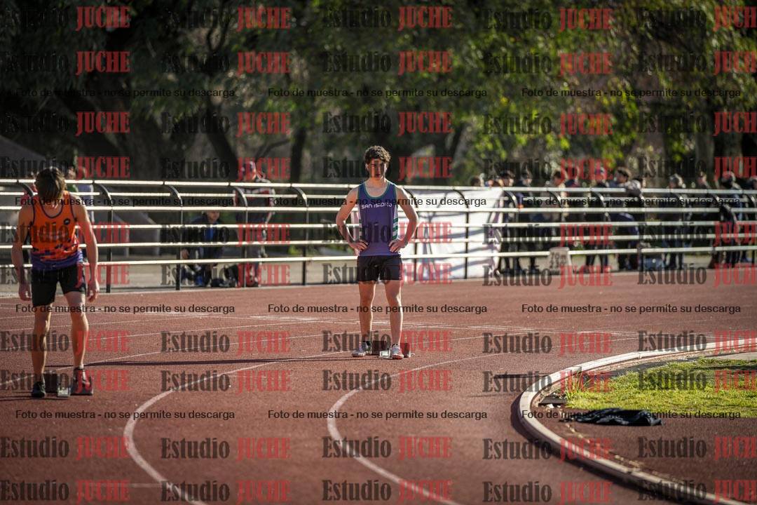 Fotos de los 400 m con vallas de varones