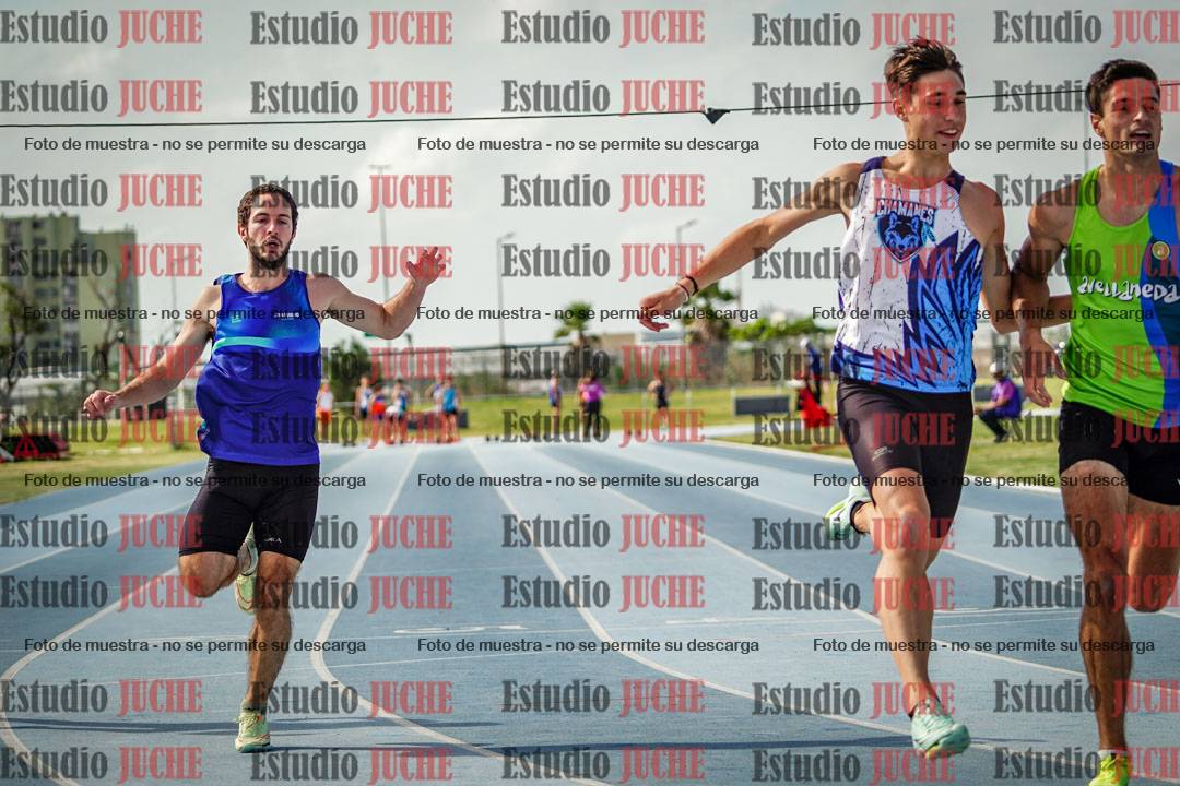 Fotos de los 100 m llanos de varones