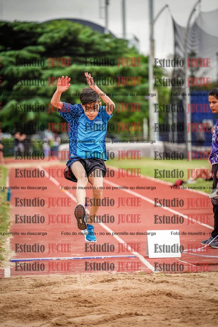 Fotos del salto en largo de varones - U14