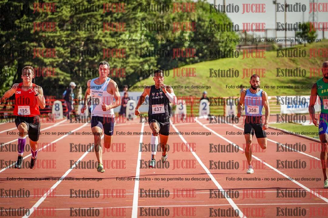 Fotos de los 100 m llanos de varones - deca 1