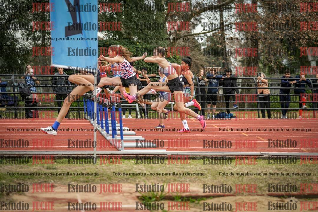 Fotos de los 100 m con vallas de mujeres