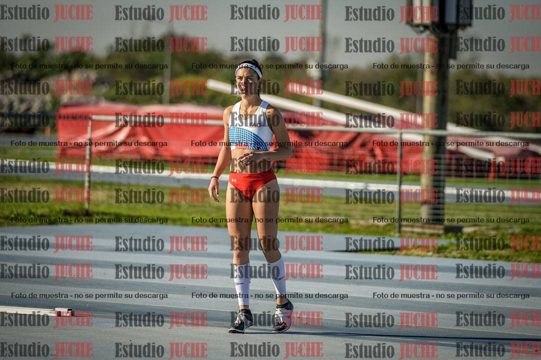 Fotos del salto en alto de mujeres - heptatlón 2