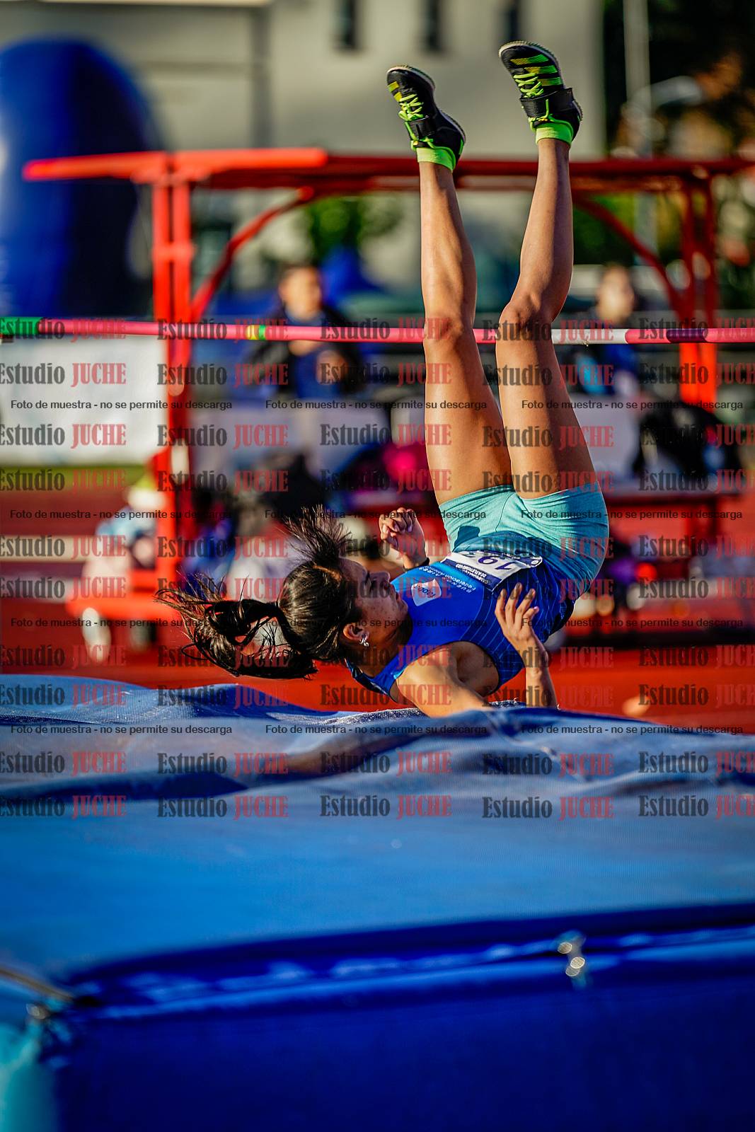 Fotos del salto en alto de mujeres