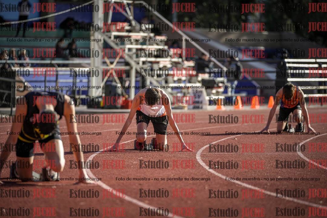 Fotos de los 400 m con vallas de varones