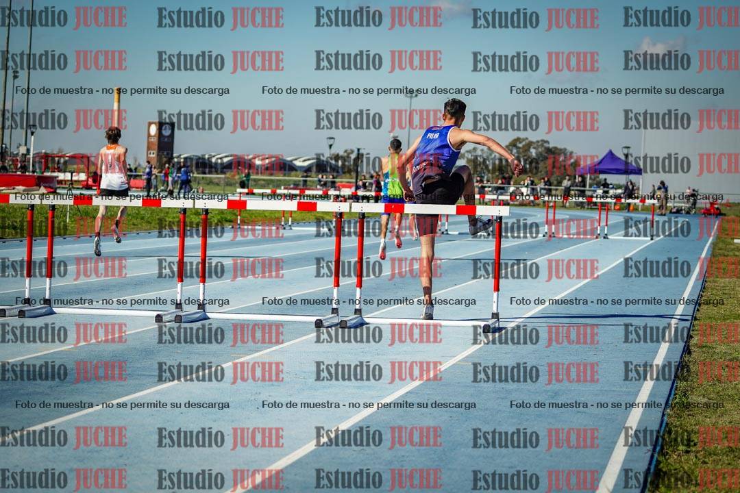Fotos de los 400 m con vallas de varones