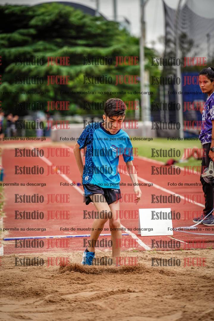 Fotos del salto en largo de varones - U14