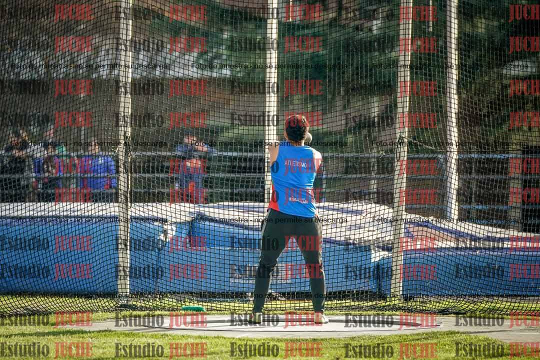 Fotos del lanzamiento de martillo de varones