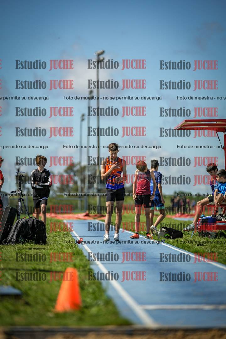 Fotos del salto en largo de varones - U14