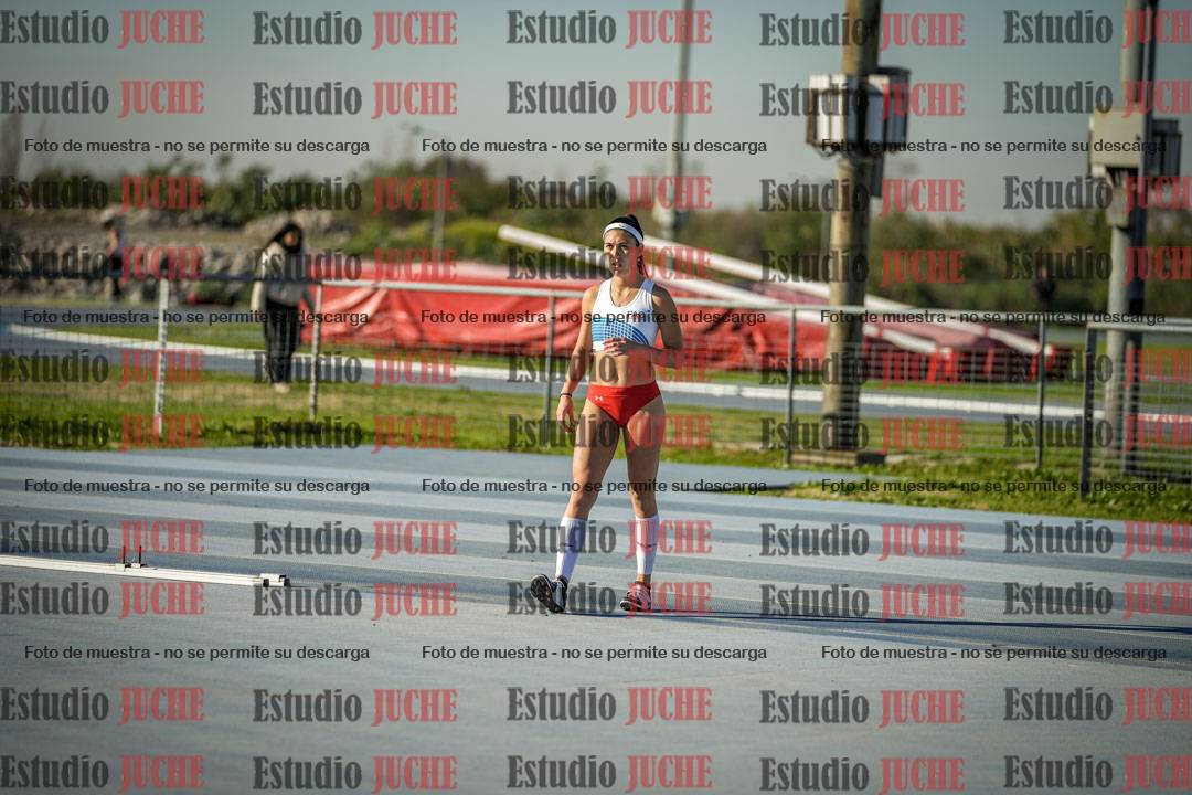 Fotos del salto en alto de mujeres - heptatlón 2