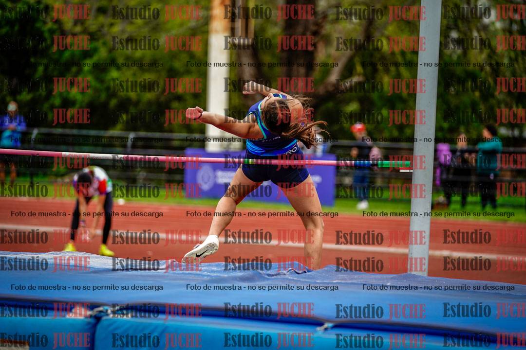 Fotos del salto en alto de mujeres