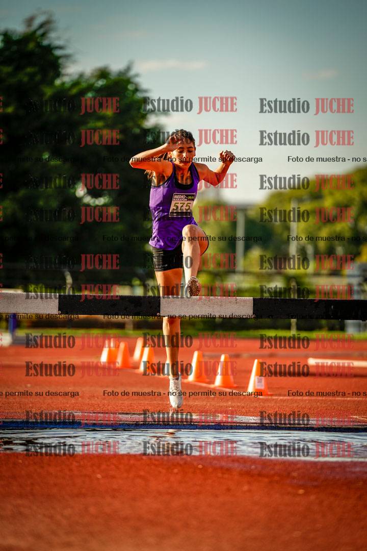 Fotos de los 2000 m con obstáculos de mujeres