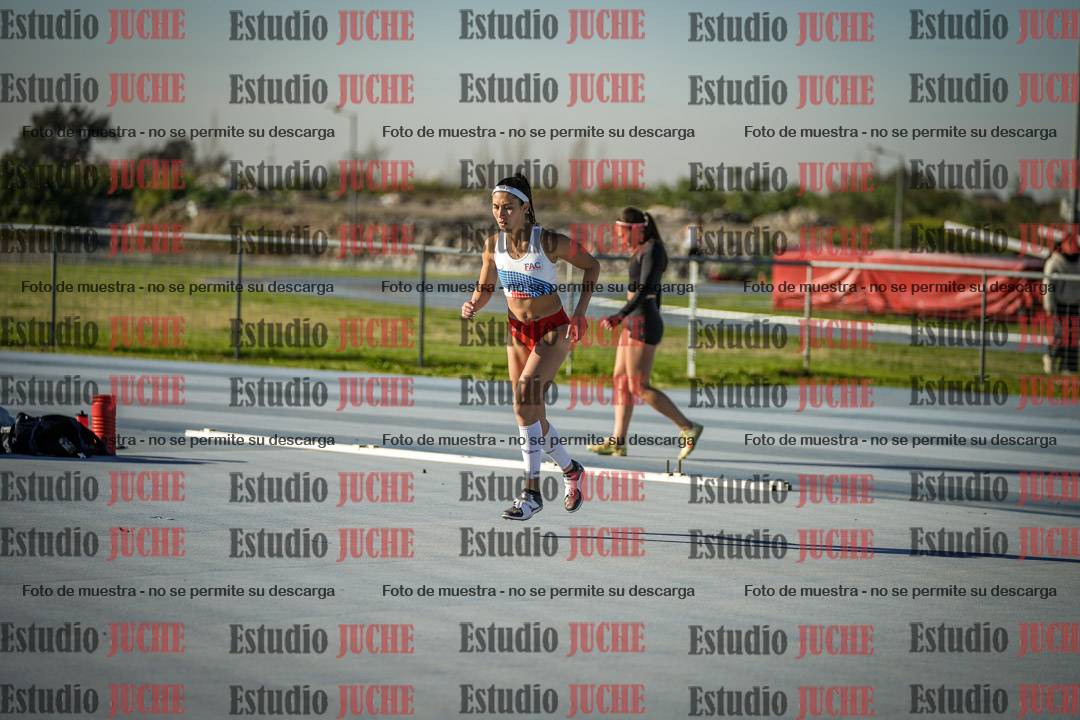 Fotos del salto en alto de mujeres - heptatlón 2