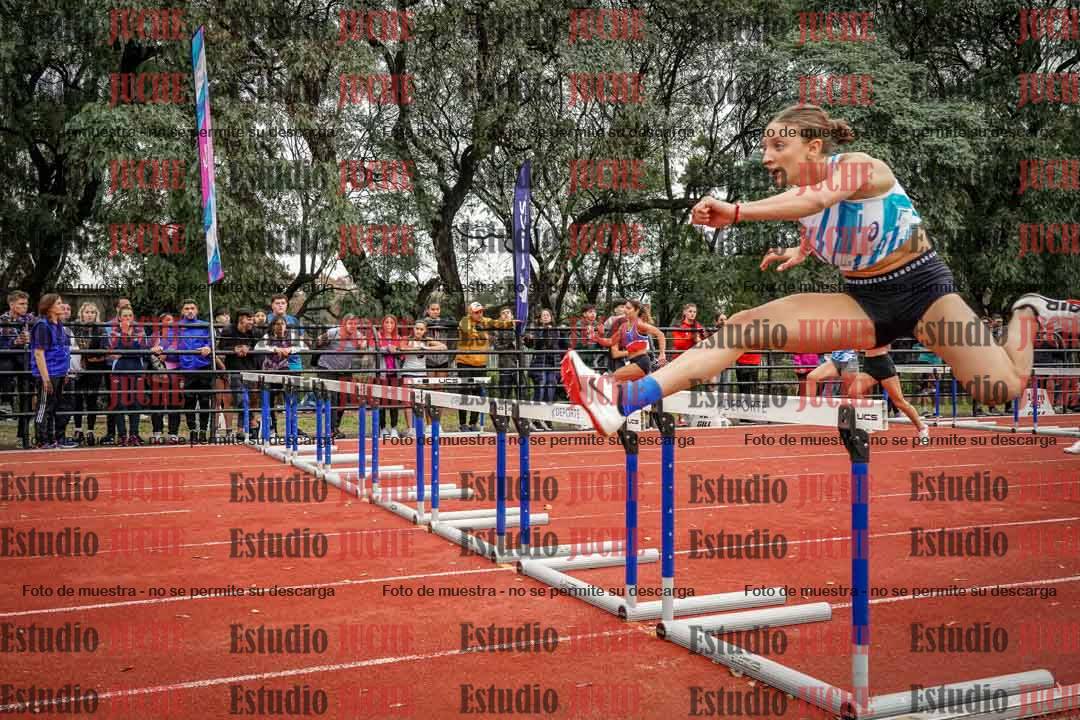 Fotos de los 100 m con vallas de mujeres