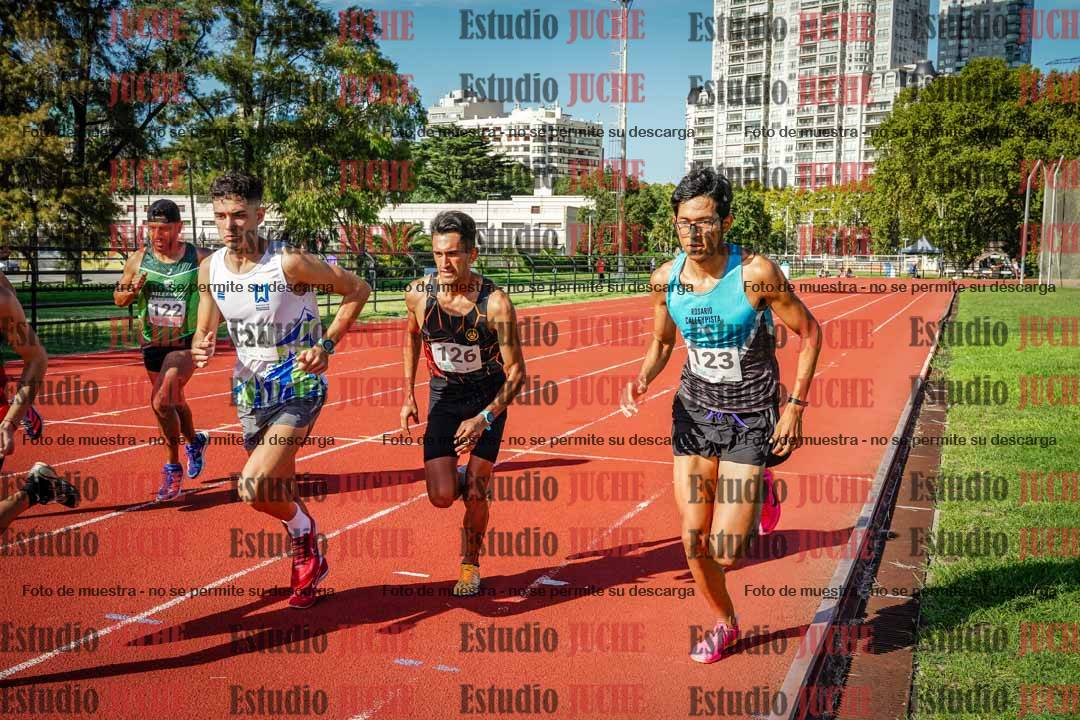 Fotos de los 3000 m con obstáculos de varones