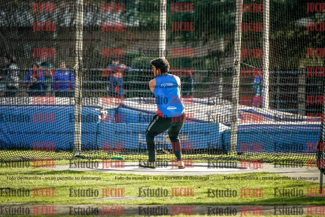 Fotos del lanzamiento de martillo de varones