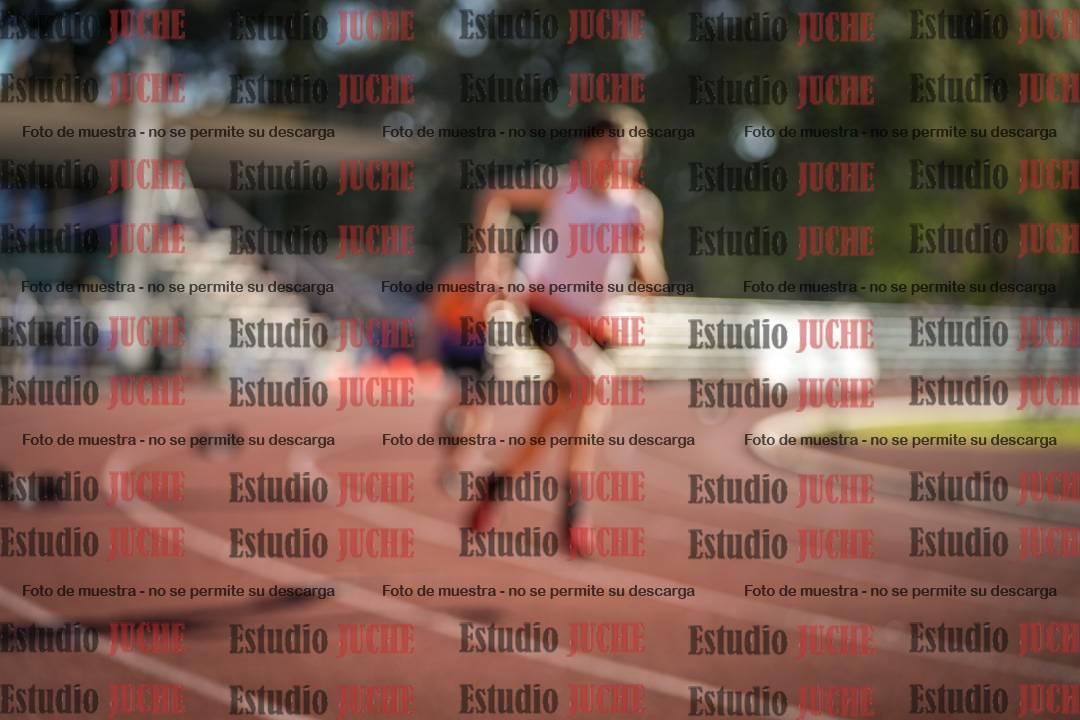 Fotos de los 400 m con vallas de varones
