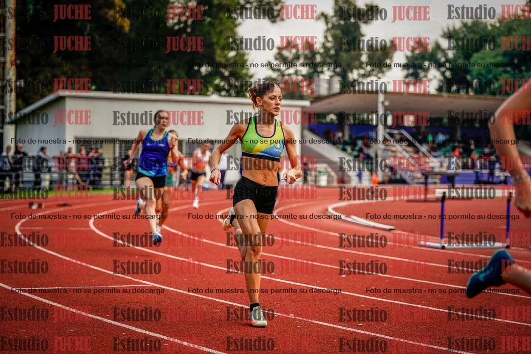 Fotos de los 400 m con vallas de mujeres