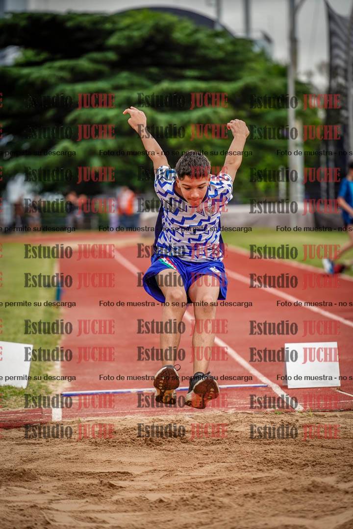 Fotos del salto en largo de varones - U14