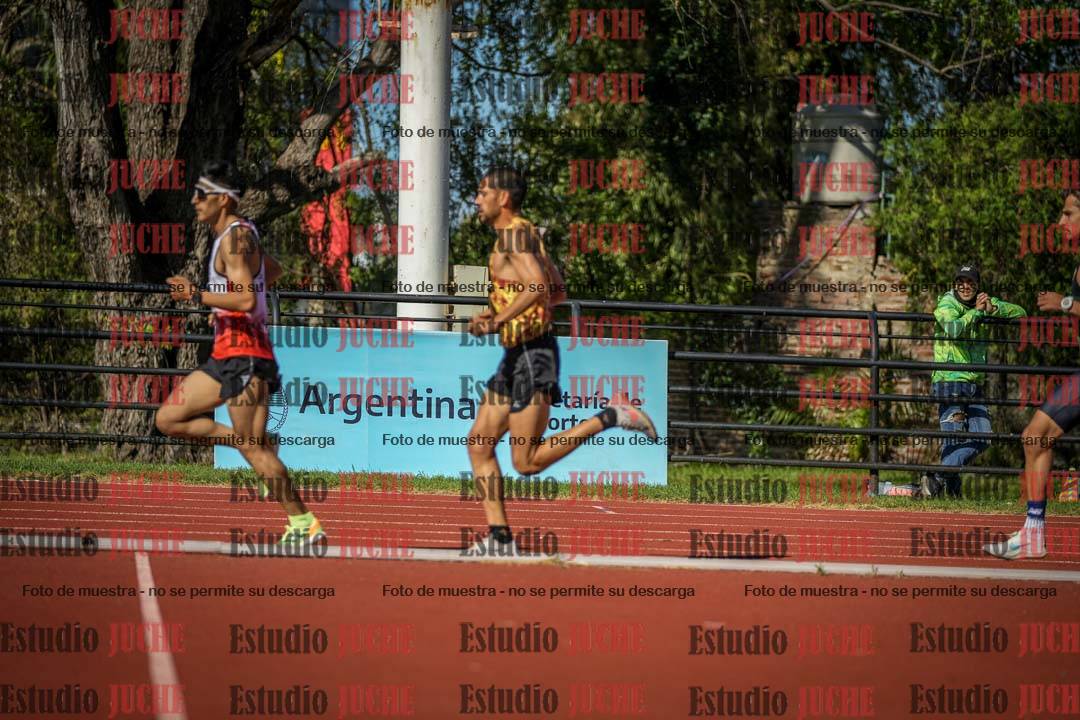 Fotos de los 10.000 m de varones - serie 1