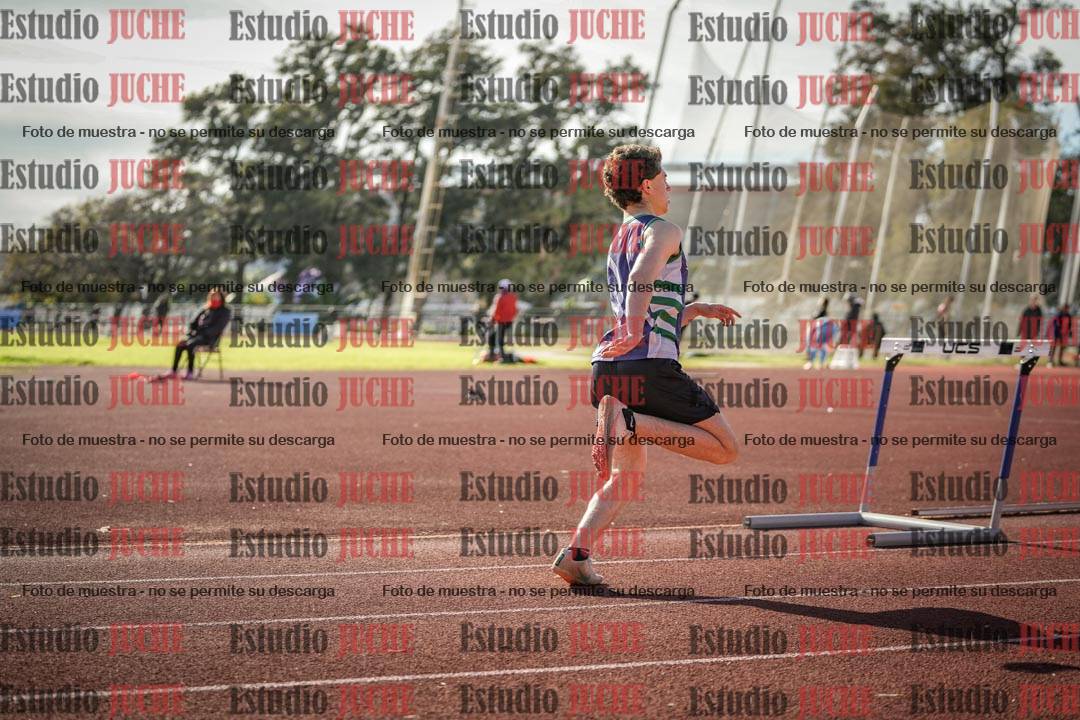 Fotos de los 400 m con vallas de varones