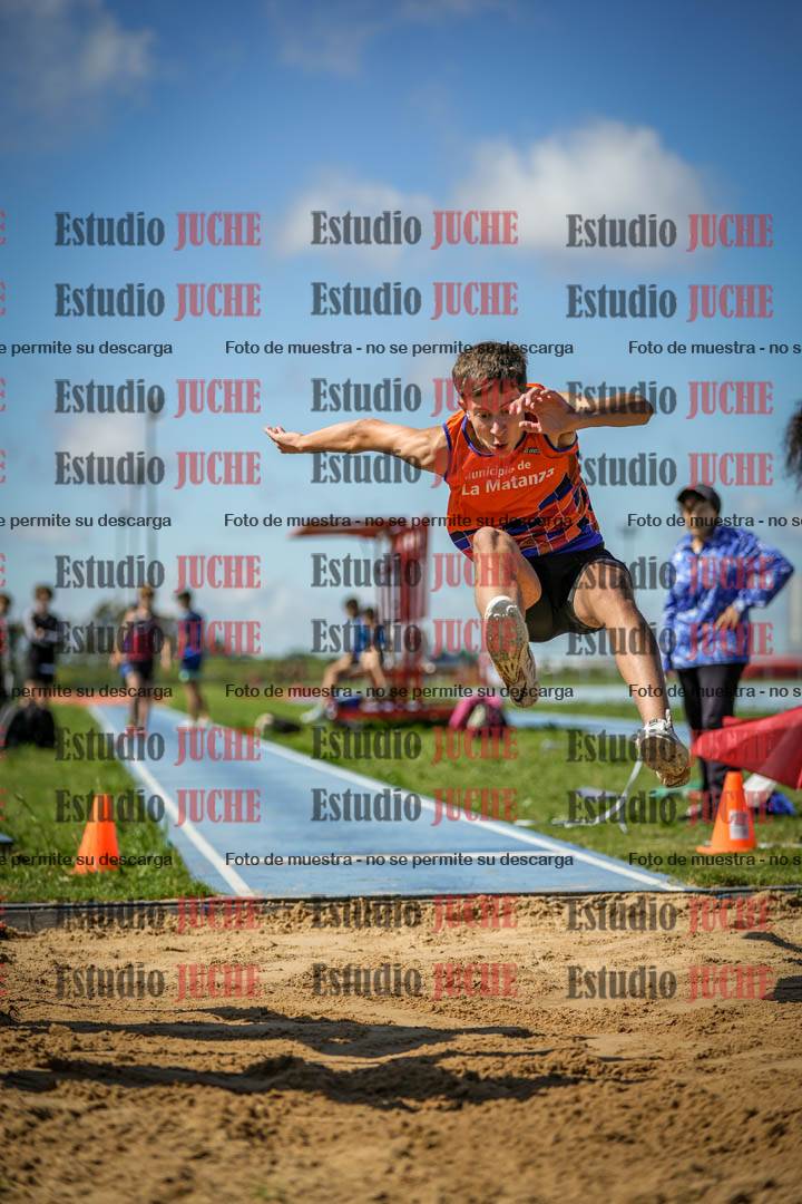 Fotos del salto en largo de varones - U14